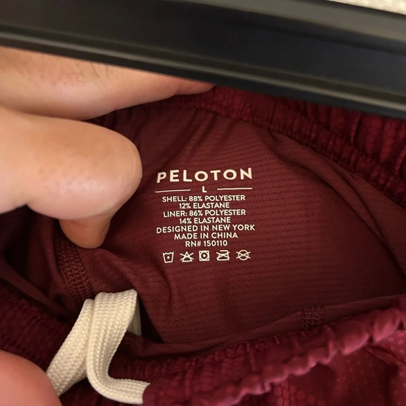 . Peloton  Running Workout Lined Shorts Men's Size: Large - Picture 5 of 6